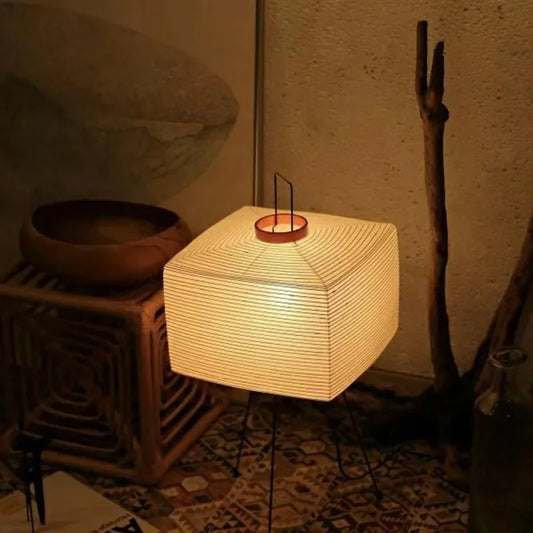 Noguchi Lamp