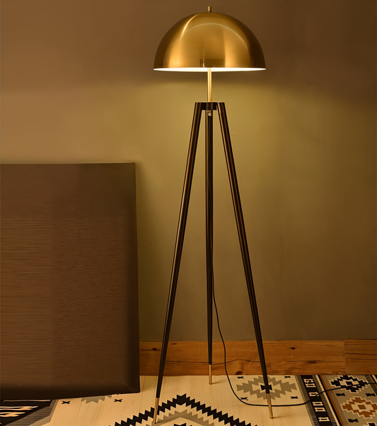 Tripod Loi Lamp